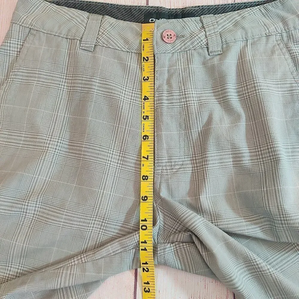 O'Neill plaid flat front chino shorts sz 30